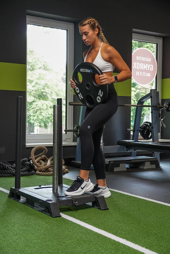 Krafttraining im Gym